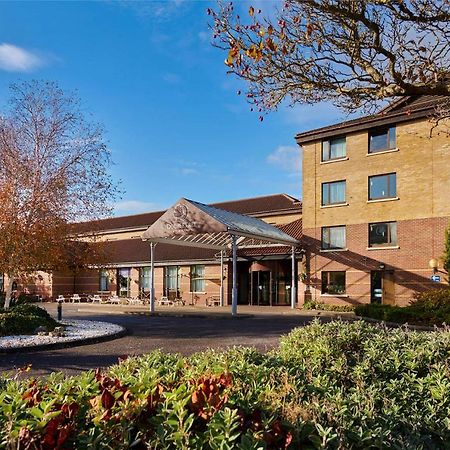 Doubletree By Hilton Swindon Hotel Extérieur photo